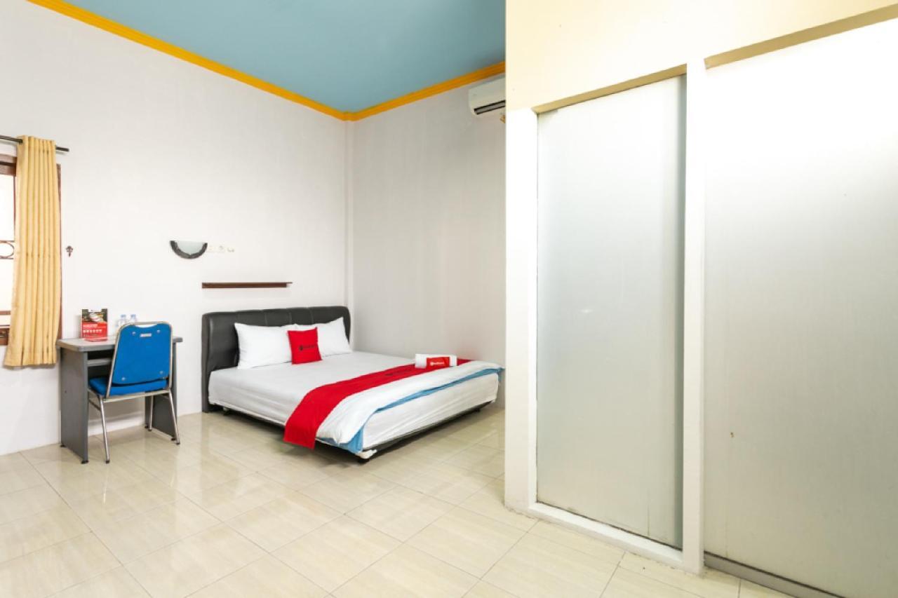 Reddoorz Syariah Near Stadion Manahan Solo 2 Luaran gambar