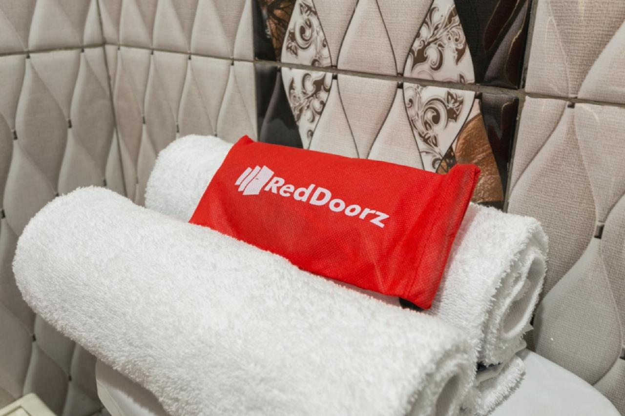 Reddoorz Syariah Near Stadion Manahan Solo 2 Luaran gambar